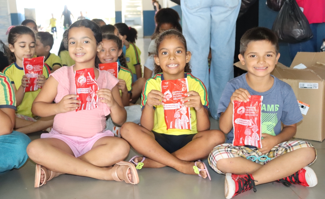 Promoção em Saúde Bucal beneficia mais de 1000 crianças em Mariluz