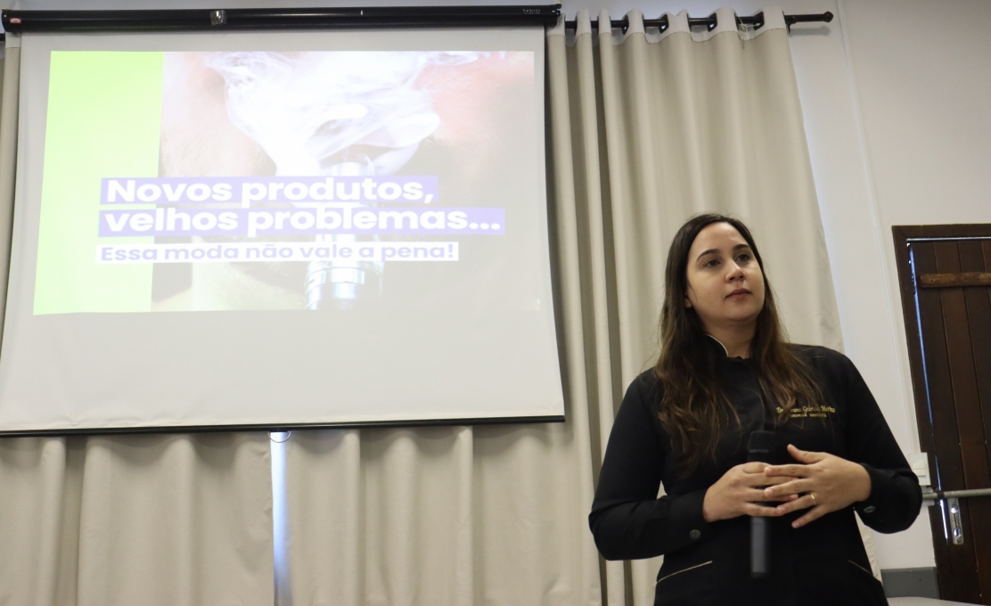 Palestra alerta sobre os perigos do tabagismo 