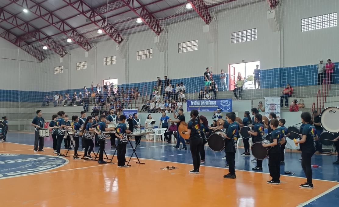 Fanfarra Municipal de Mariluz brilha em Festival de Bandas e Fanfarras em Tuneiras do Oeste – ...