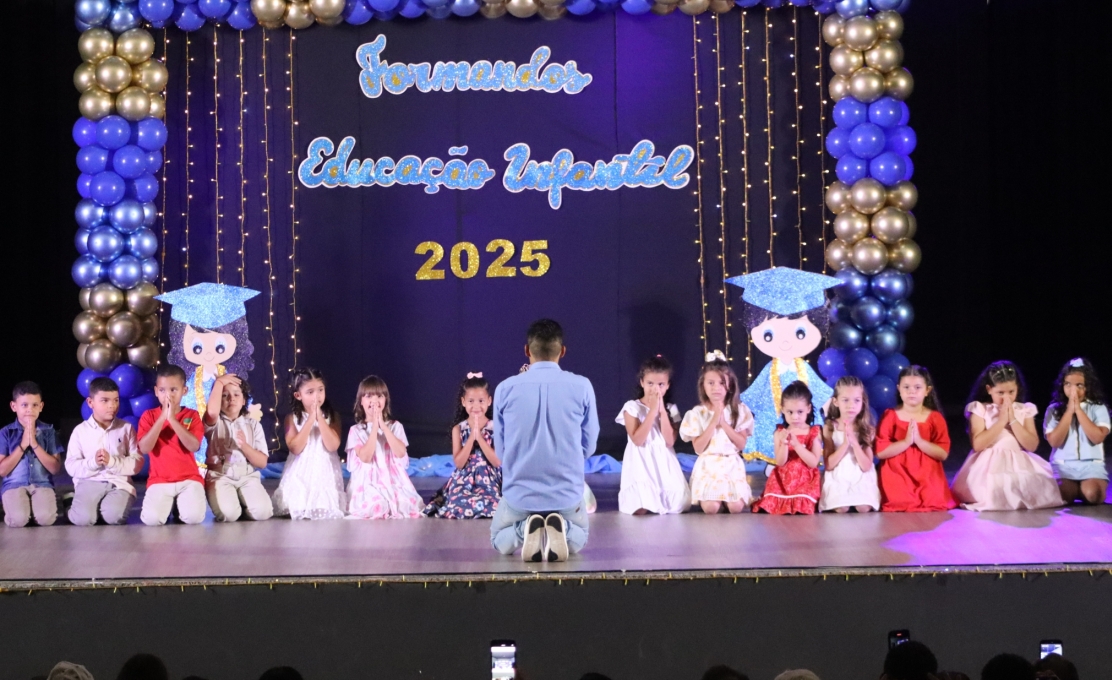 Formatura Infantil em Mariluz CMEI Arnaldo Busato 