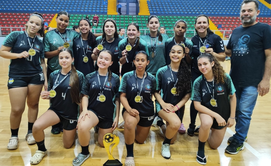 Vice-campeãs da Copa Oeste de Handebol