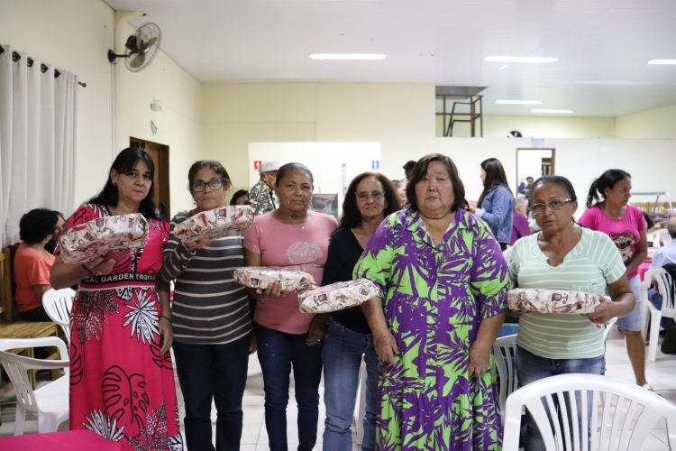 Centro de Convivência do Idoso em parceria com a Prefeitura de Mariluz, realizou o tradicional Jantar de Dia das Mães