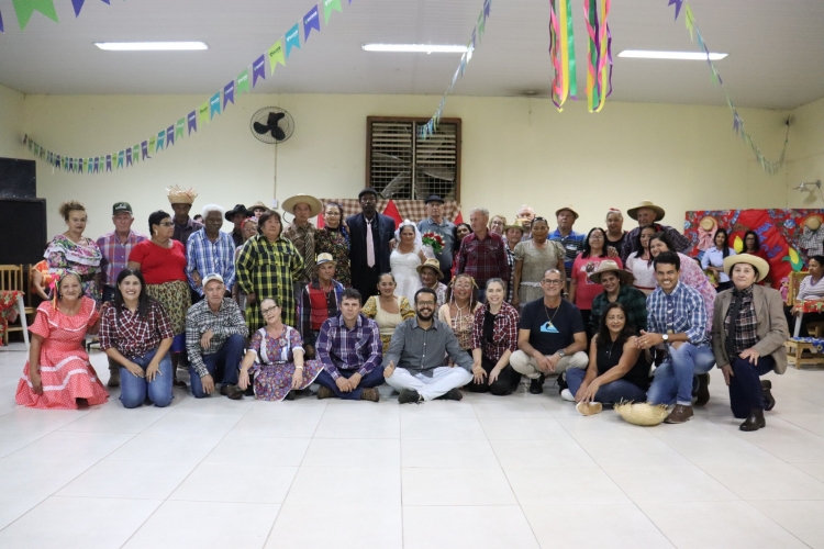  Secretaria Municipal de Assistência Social promoveu a tradicional Festa Junina do Centro de Convivência do Idoso 