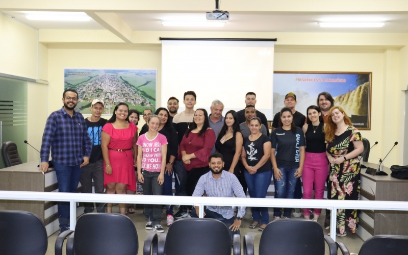 A Divisão de Cultura realizou a 2ª Oitiva para tratar dos editais da Lei Paulo Gustavo com os agentes culturais do município