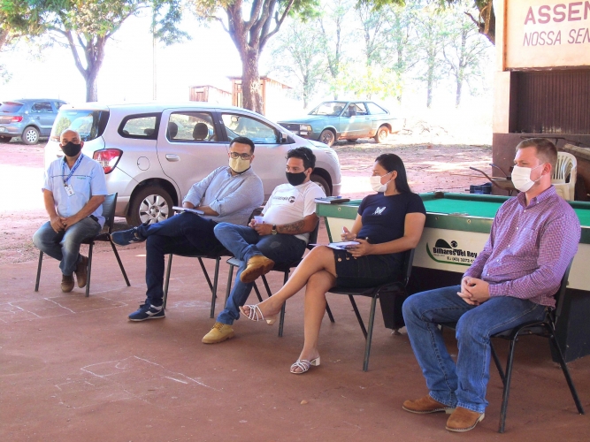 Responsável pela Sala da Cidadania de Mariluz, realizou visita aos produtores rurais dos Assentamentos de nossa cidade