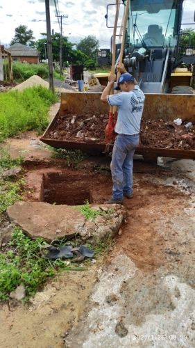 Secretaria de Obras e Viação de Mariluz iniciou a operação de limpeza das Bocas de Lobo 