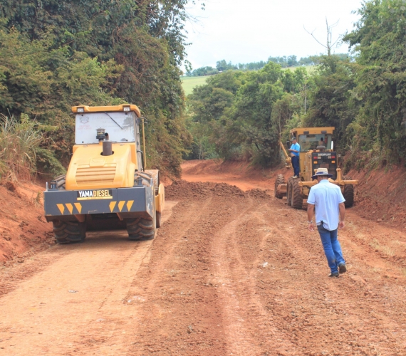 Secretaria de Obras e Viação continua com o seu cronograma de recuperação de estardas rurais 