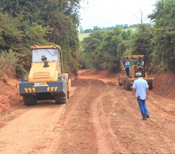 Secretaria de Obras e Viação continua com o seu cronograma de recuperação de estardas rurais 