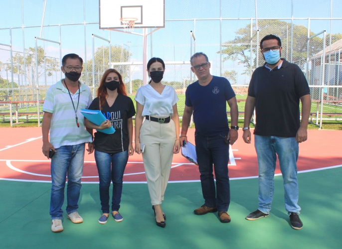 Obra da Arena Meu Campinho recebeu vistoria técnica da Chefe Regional da Paraná Edificações 