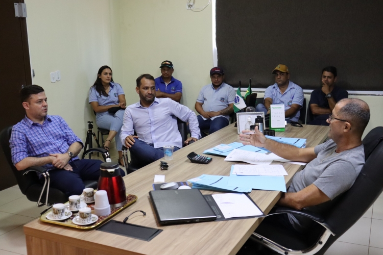 Prefeito Paulinho Alves, recebeu a visita do Deputado Federal Tião Medeiros 