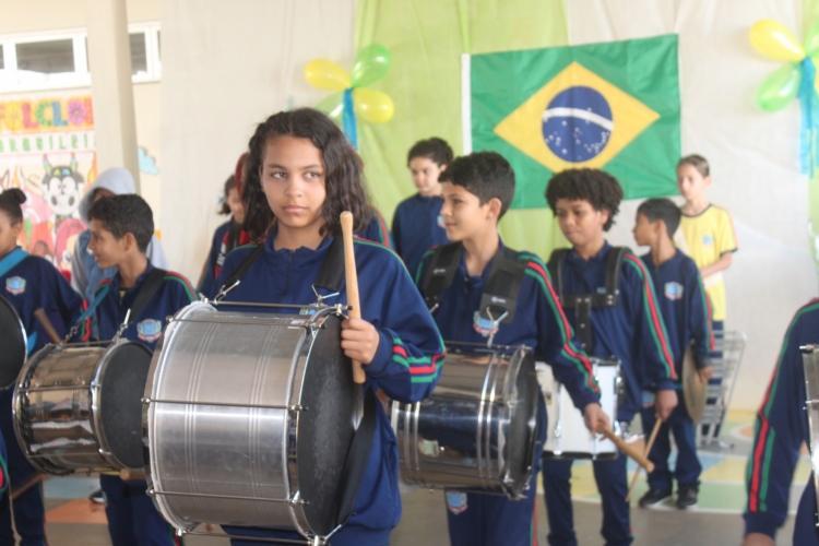 Fanfarra infantil da Escola Manoel Ribas faz suas primeiras apresentações 