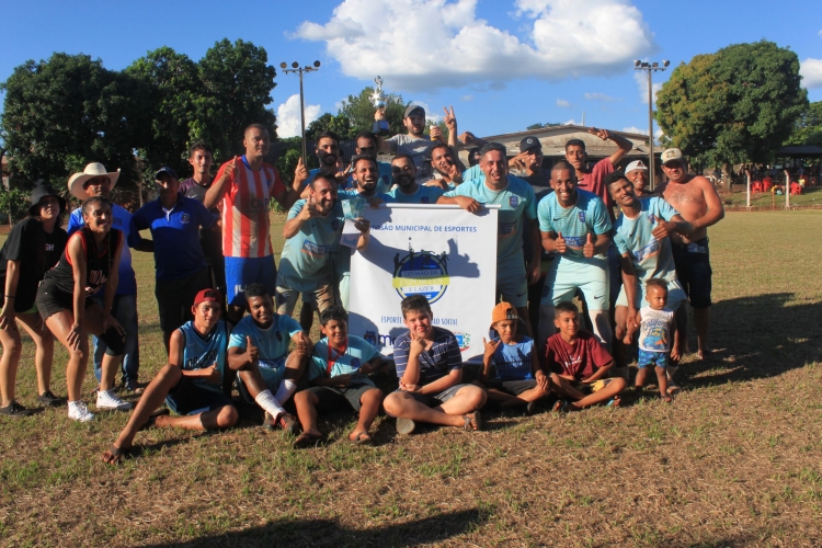 Divisão Municipal de Esportes realizou o 1º Torneio de Final de Ano de Futebol Suíço no ARESMMA