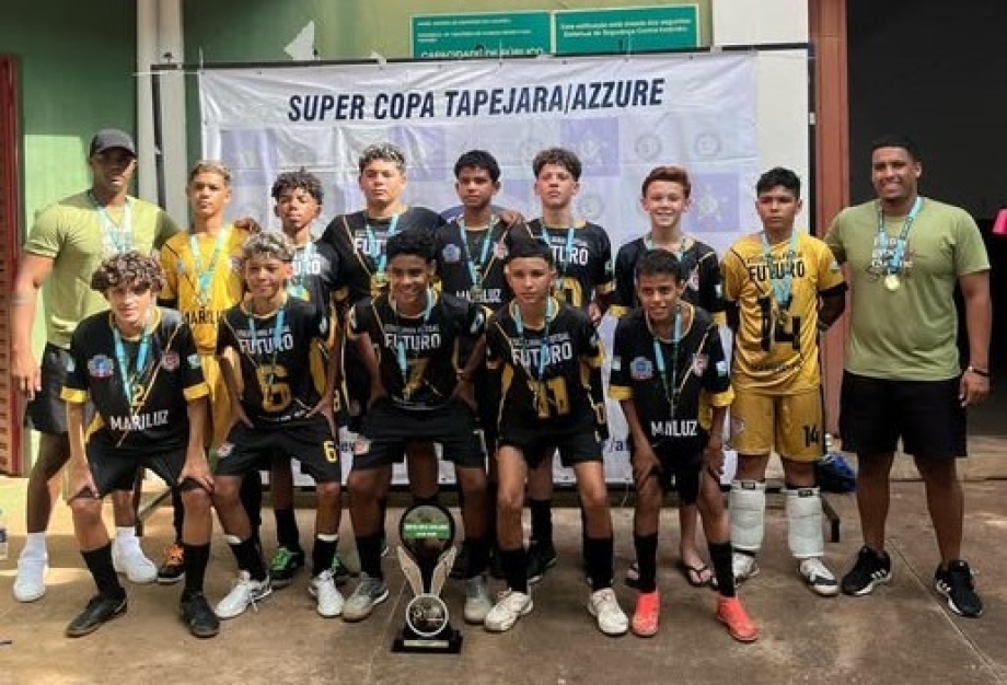 Time de futsal sub-14 de Mariluz se sagrou campeão da Super Copa Tapejara Azzure Futsal 2025