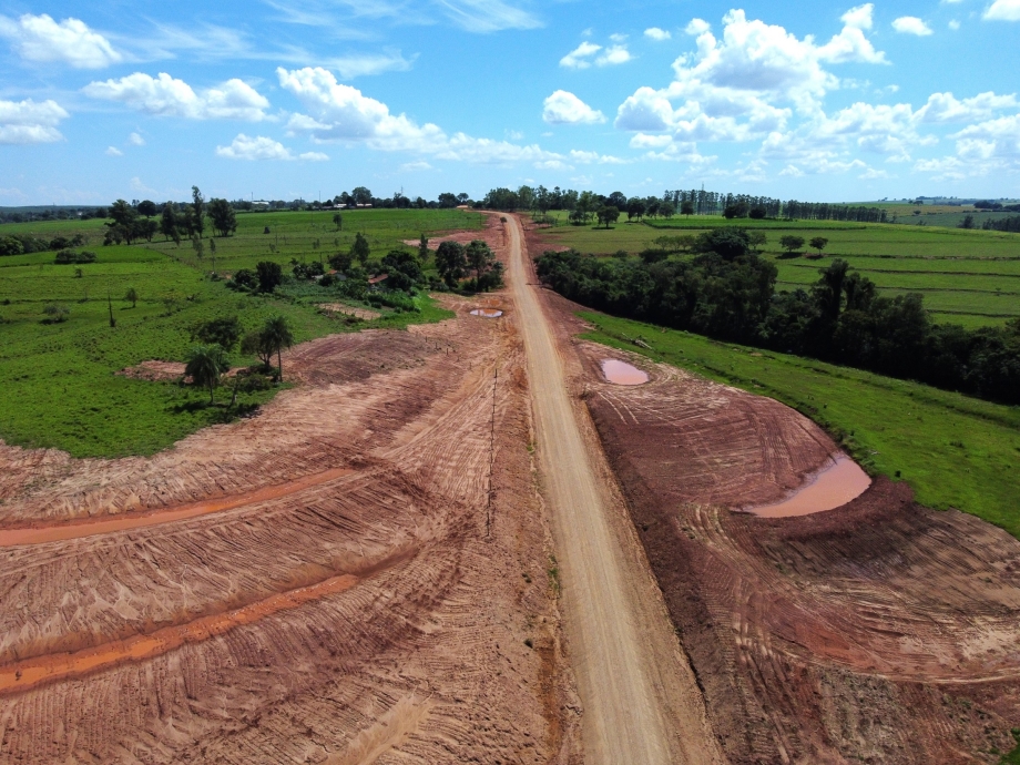 Nova etapa do programa Caminhos do Leite, já recuperou cerca de mil e setecentos metros de carreadores em diversas áreas