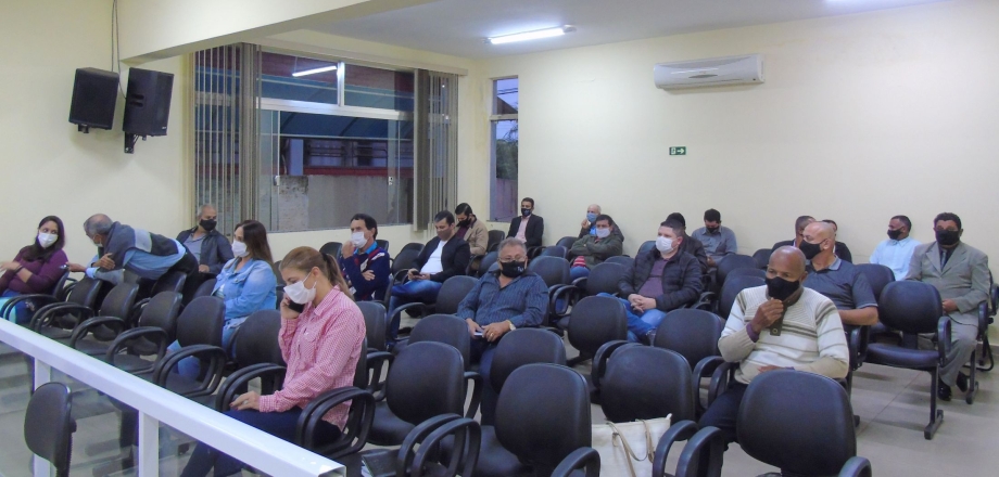 Câmara Municipal de Vereadores e Secretaria de Saúde de nosso Município realizaram reunião com líderes religiosos