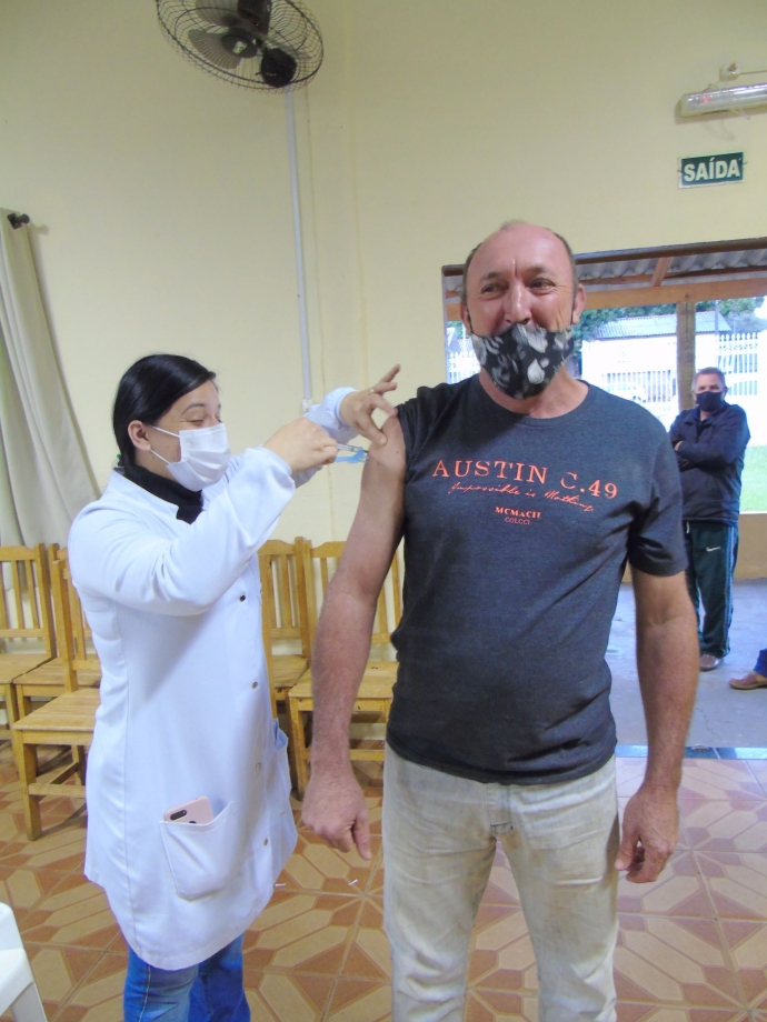 Mariluz realizou vacinação contra a Covid-19 em caminhoneiros e motoristas de transportes coletivos idade 18 a 59 anos