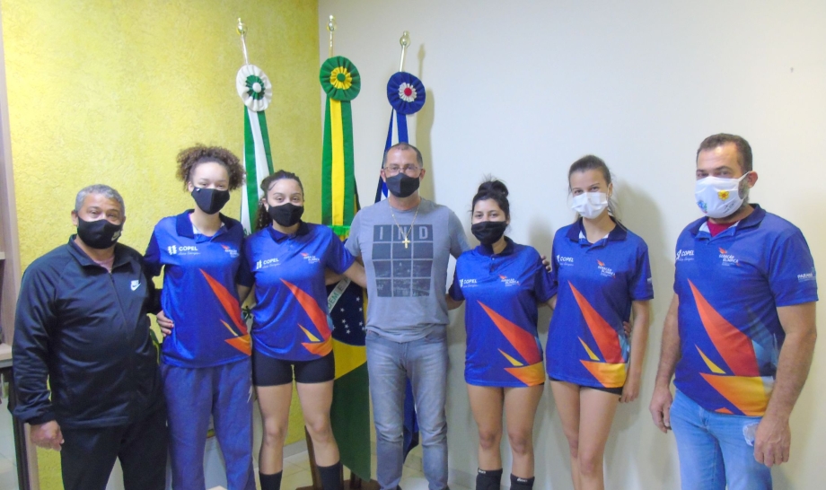 Atletas do Handebol Feminino de Mariluz foram contemplados com bolsa-atleta pelo Programa Geração Olimpica