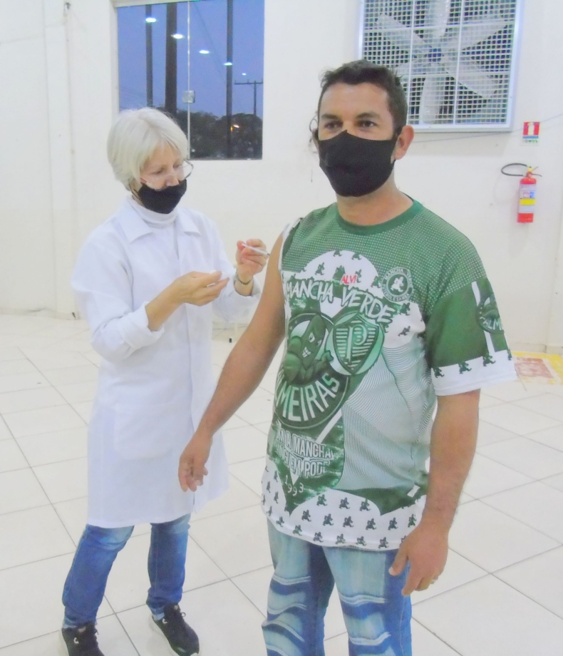 Mariluz já está realizando a imunização de pessoas com 32 anos acima 