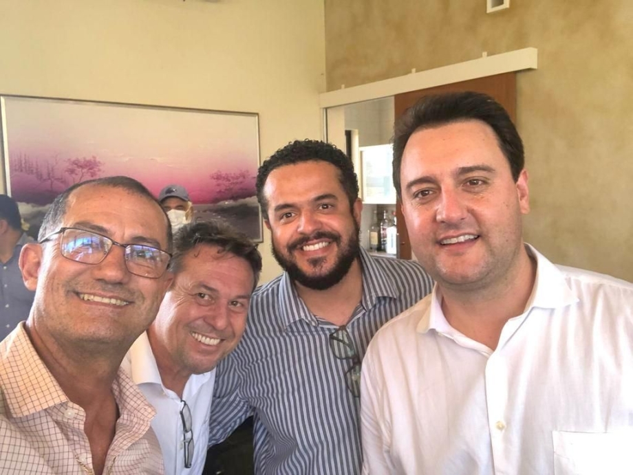 Prefeito Paulinho Alves participou de evento que contou com a presença do Governador Ratinho Junior 