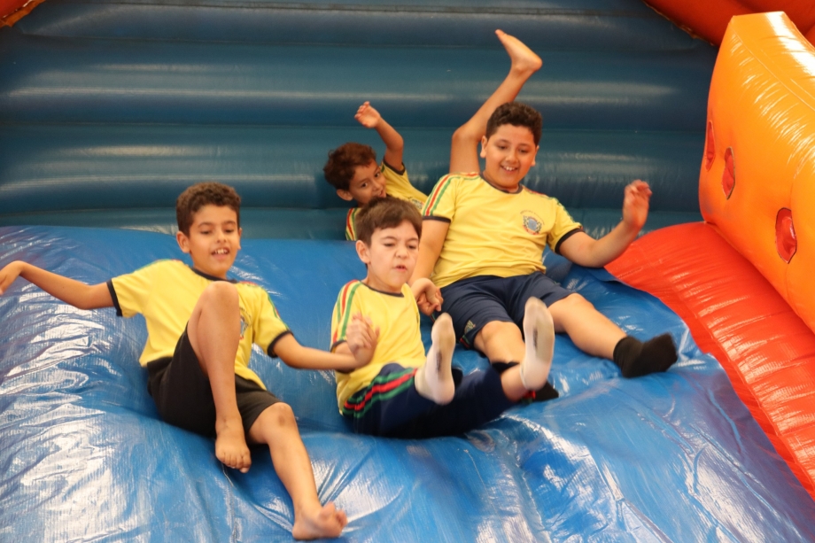 Prefeitura de Mariluz e a Secretaria Municipal de Educação ofereceram uma semana inteira de diversão para os alunos da r