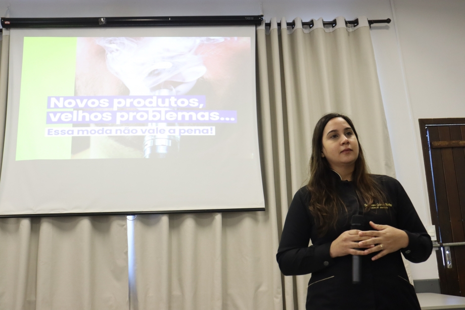 Palestra alerta sobre os perigos do tabagismo 