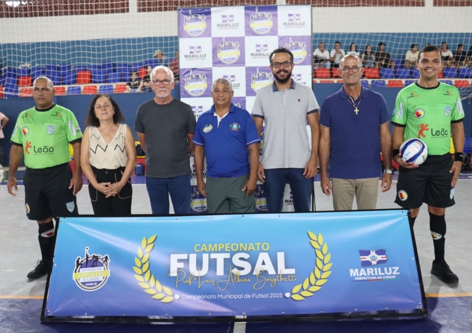 Na noite de segunda-feira (18), o Ginásio de Esportes Álvaro Dias foi palco da abertura do Campeonato Municipal de Futsa