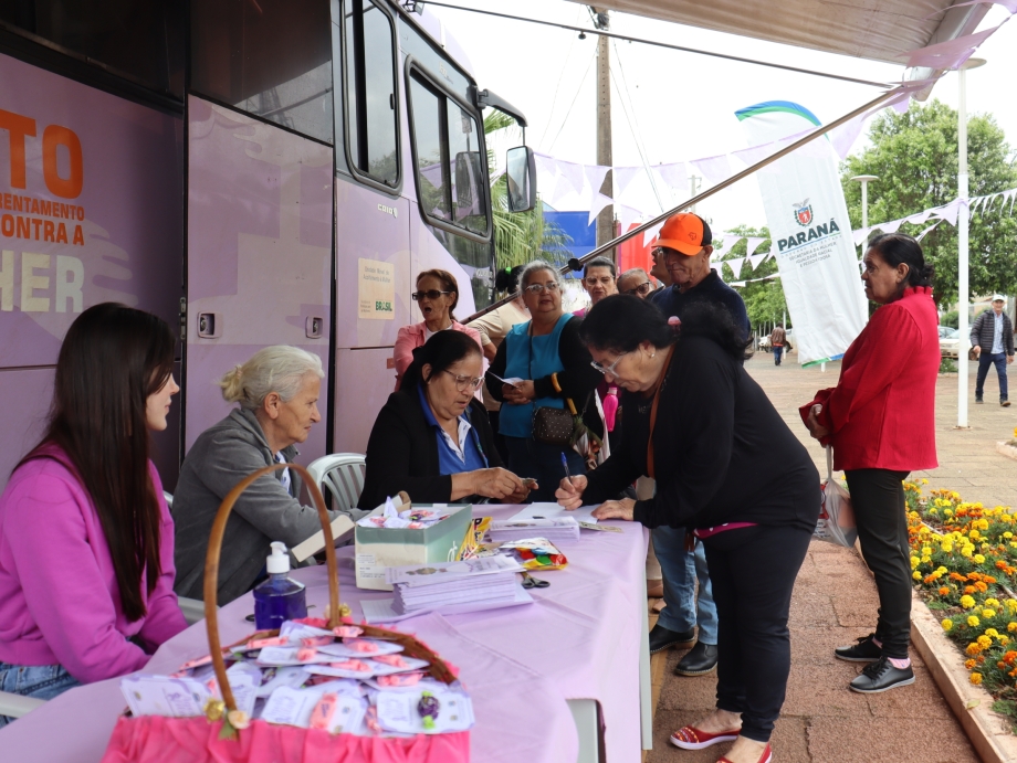 Ônibus Lilás realizou atendimentos gratuitos em Mariluz