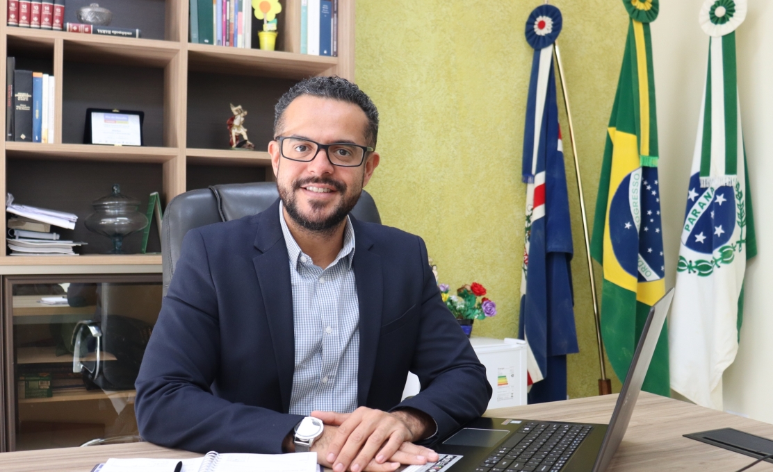 Vice-prefeito Fernando Santos assume interinamente a Prefeitura de Mariluz pelo prazo de 30 dias