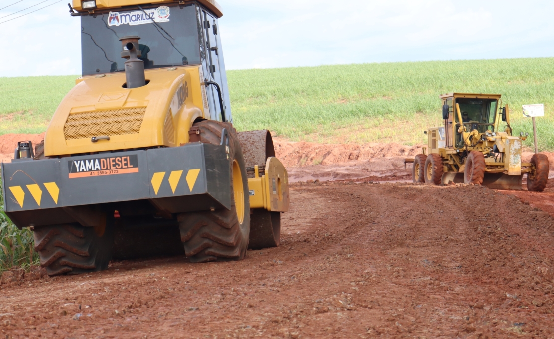 Estrada entre Mariluz e São Luiz recebe melhorias e garante mais segurança para produtores e m...