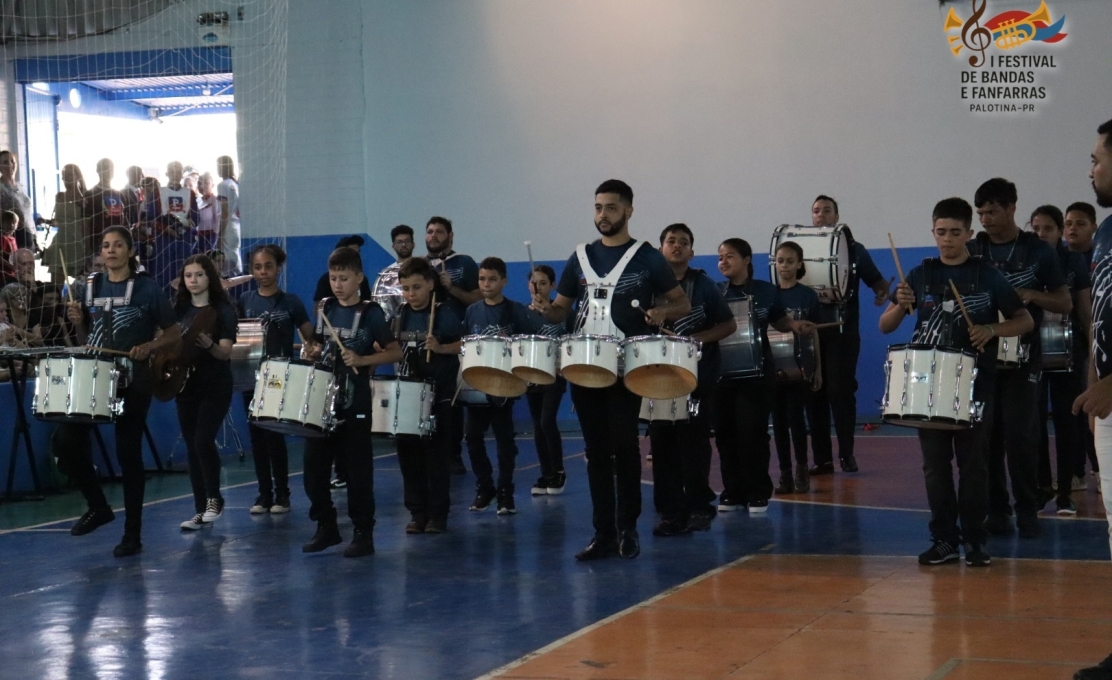 Fanfarra de Mariluz encanta público no 1º Festival de Bandas e Fanfarras em Palotina