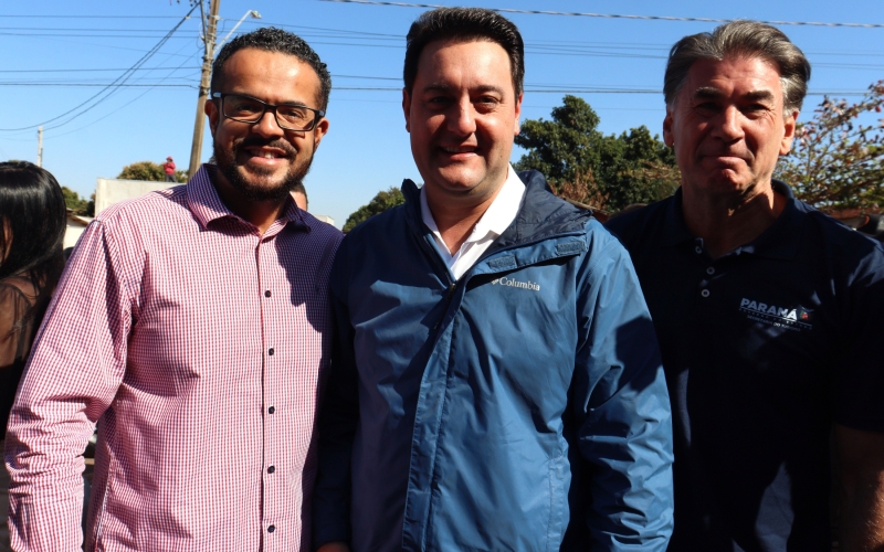 O Prefeito Interino Fernando Santos foi na inauguração da nova UMS de Maria Helena, governador esteve presente