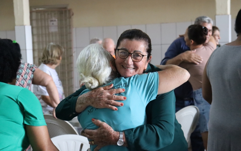 Em Mariluz o Dia Internacional do Idoso foi celebrado com muita alegra e um delicioso café da manhã
