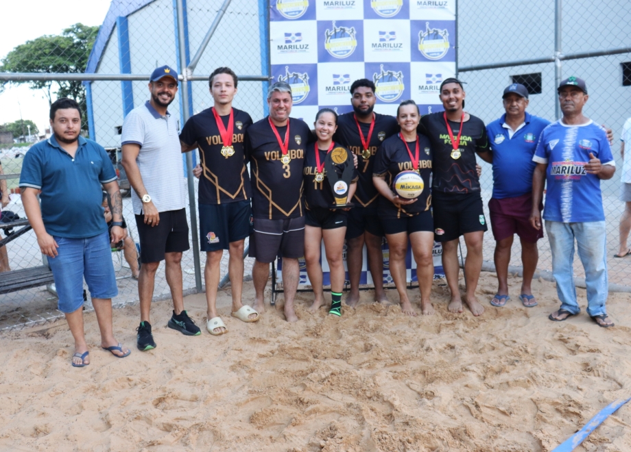 Divisão Municipal de esporte realizou mais uma edição do Torneio de Vôlei de Areia Misto 4x4 